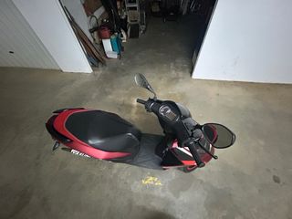Ciclomotor Aprilia 49cc Rojo