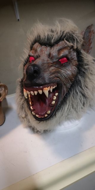 Máscara Halloween Lobo Rojo