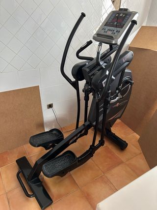 Bicicleta Elíptica BH G885 (nueva cuesta>2.500€)