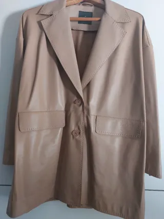 Chaqueta piel oversize beige