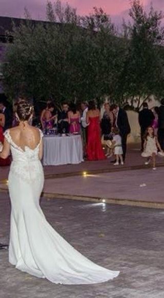 Vestido de Novia Beige con Accesorios