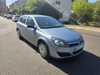 Opel Astra 2004