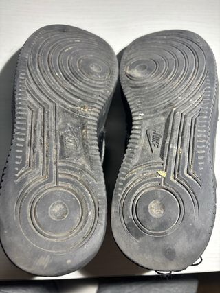 Nike Air Force 1 Negras