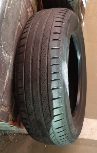 Juego de 4 Neumáticos Kleber DynaxerHP4 175/65 R14