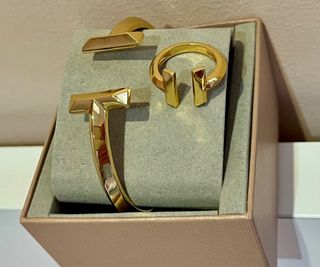 Conjunto Brazalete y Sortija diseño Tiffany