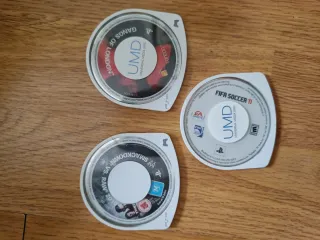Pacchetto 3 giochi per PSP
