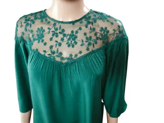 Vestido verde Etam con encaje