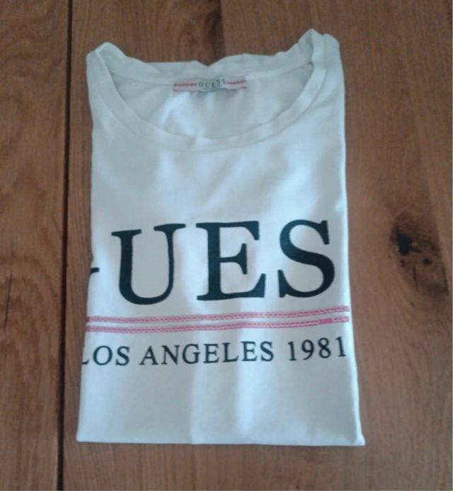 Camiseta Guess Blanca Chica