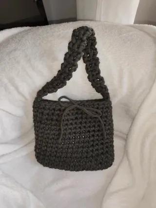 Borsetta fatta a mano grigia