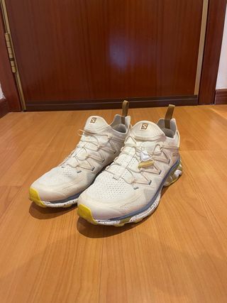 Zapatillas Salomon Blancas y Amarillas