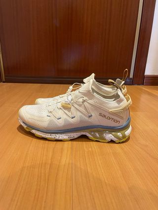 Zapatillas Salomon Blancas y Amarillas