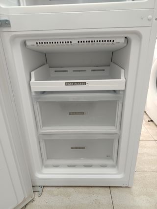 Nevera Whirlpool Blanca