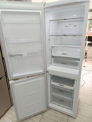 Nevera Whirlpool Blanca