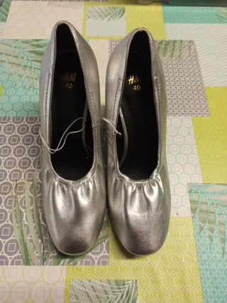 NUEVAS. Zapatillas