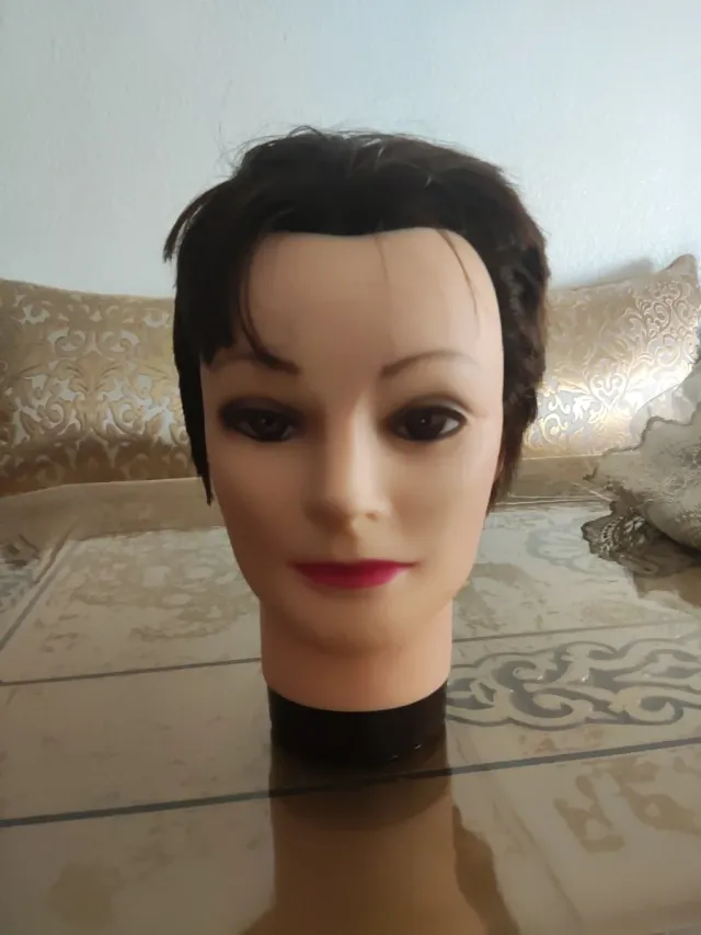 Muñeca de peluquería para practicar