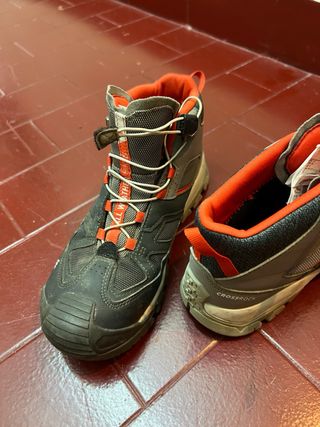 Botas de montaña talla 37