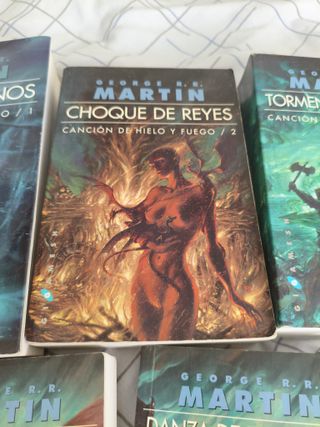 Saga de libros juego de tronos