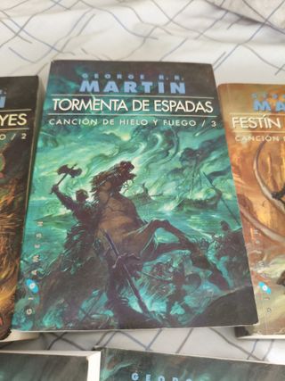 Saga de libros juego de tronos