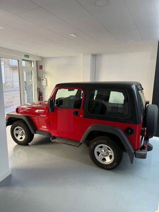 Jeep Wrangler 2006 2.4 techo rigido descapotable