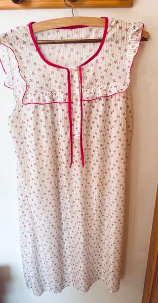 Pack Camisón, Camiseta y Pantalones Florales