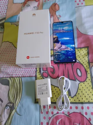 Huawei P30 Pro con caricabatterie e cavo