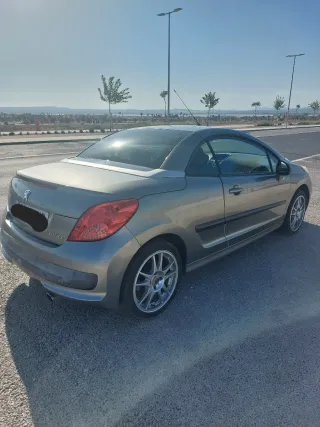 Peugeot 207cc Descapotable – Buen Estado 101.000km