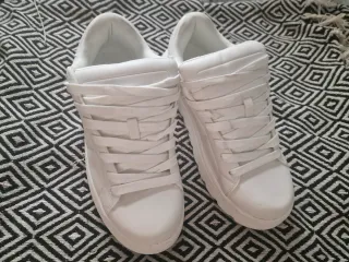 Zapatilla Zara Blanca
