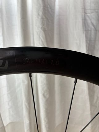 Rueda Carbono Syncros capital 1.0s Disc