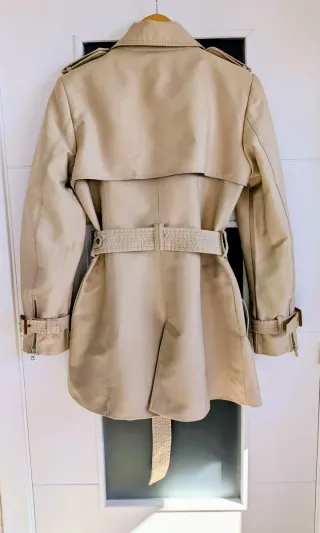 Gabardina Zara Beige Talla M