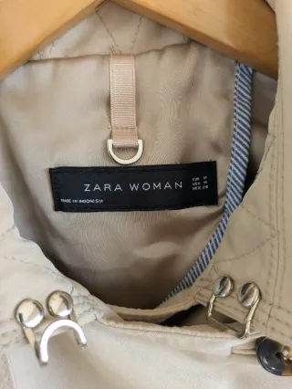 Gabardina Zara Beige Talla M