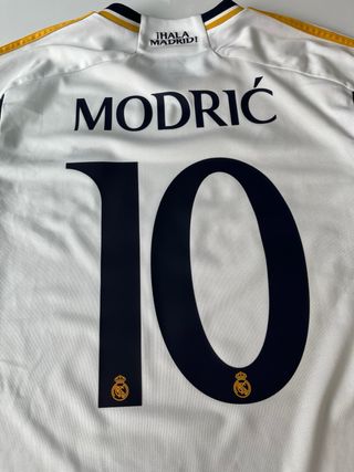 Camiseta original Real Madrid 2023 2024 Modric 10