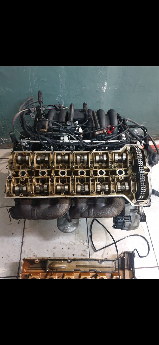 Motor Mercedes M104 2.8