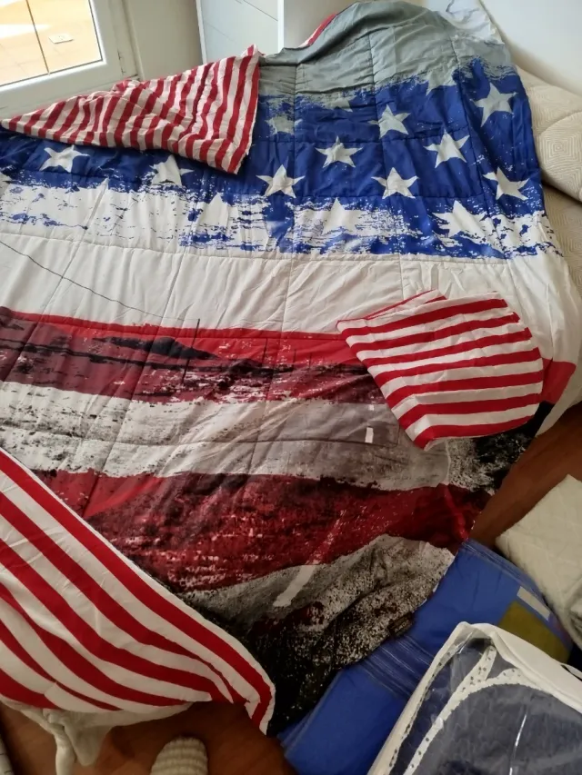 Edredón Cama 105 Diseño Bandera USA.
Reversible