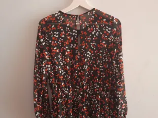 Vestido corto Zara estampado