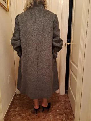 Abrigo de lana de 90% llama 
