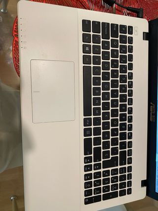 Asus F552w Portátil Blanco