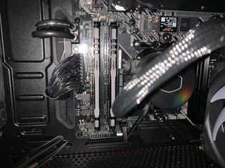 Unique AMD Ryzen 5 5600X / 32GB / GTX1660 Super