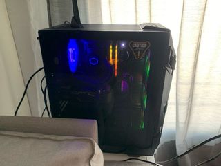 Unique AMD Ryzen 5 5600X / 32GB / GTX1660 Super