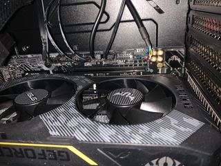 Unique AMD Ryzen 5 5600X / 32GB / GTX1660 Super