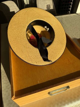 Sombrero cordobés artesanal para mujer.