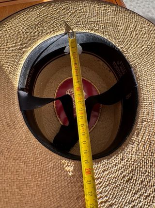 Sombrero cordobés artesanal para mujer.