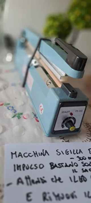 Macchina Sigillatrice FS-300