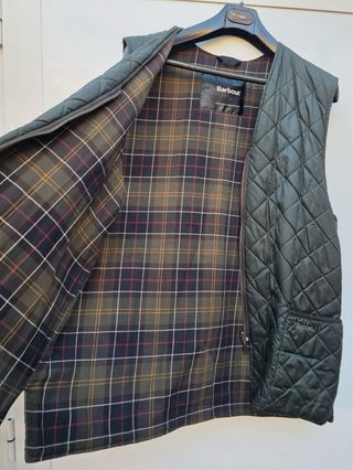 Chaleco Barbour acolchado verde. 