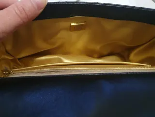 Borsa Chanel Nera con Dettagli Oro