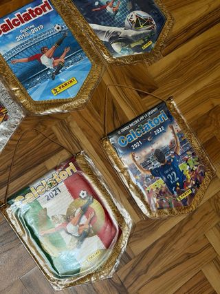 Set 5 Gagliardetti Calciatori Panini Gagliardetto