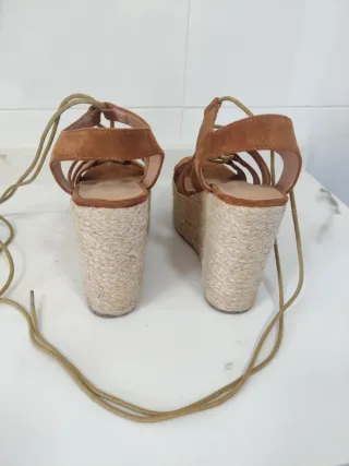 Sandalias cuña esparto marrón