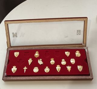 Insignias de Oro Colección 2003/2004