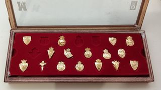 Insignias de Oro Colección 2003/2004