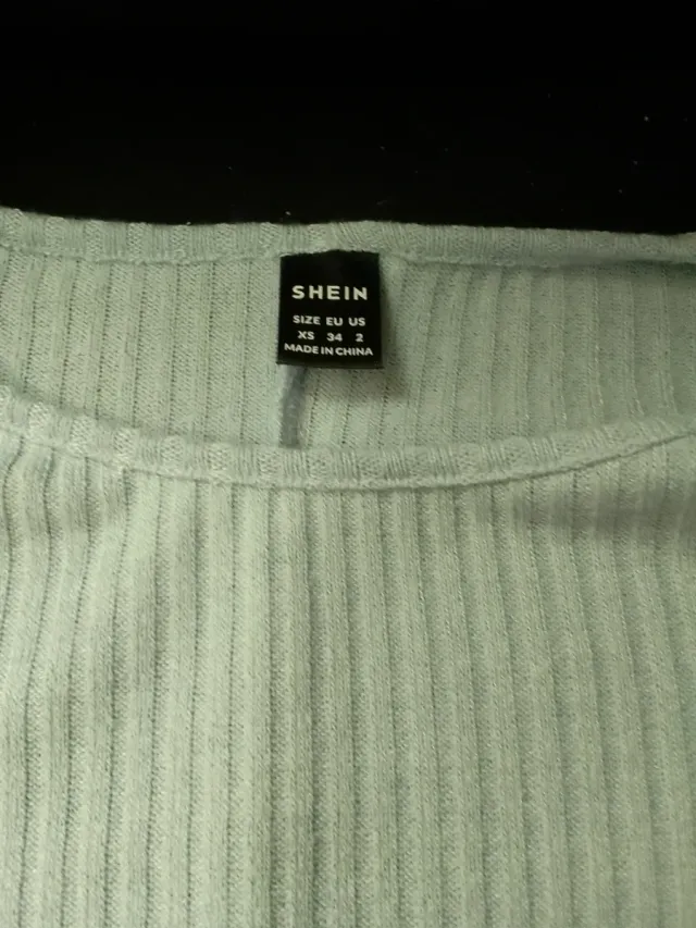 Camiseta SHEIN manga larga azul