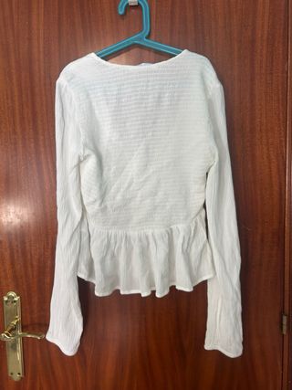 Blusa Stradivarius Volantes